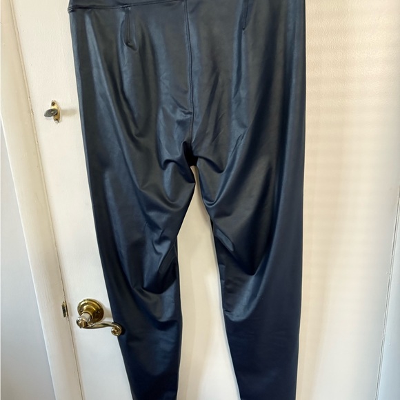 SALE!!!  AERIE - Ladies faux leather leggings. - Picture 2 of 3